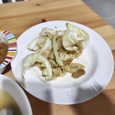 " เมนู กระหล่ำปลีผัดน้ำปลา "