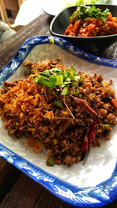 ลาบหมูคั่ว