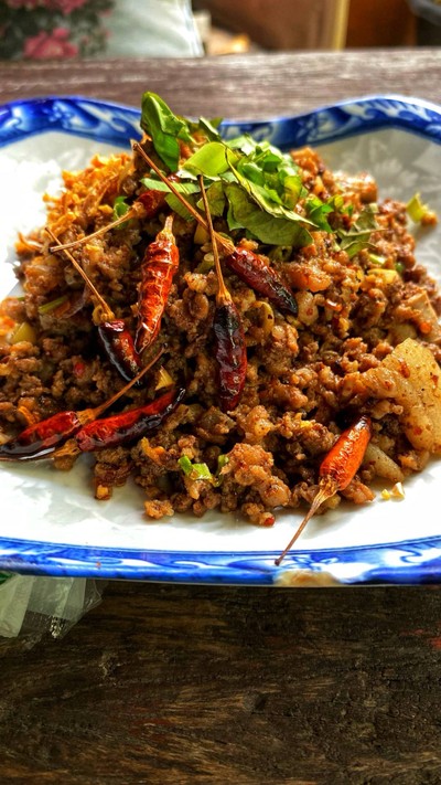 ลาบหมูคั่ว