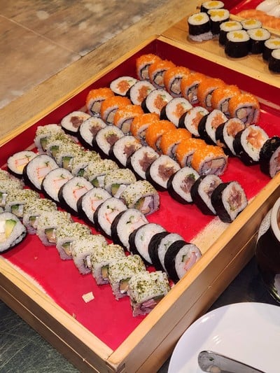 อาหาร หรือ เครื่องดื่ม