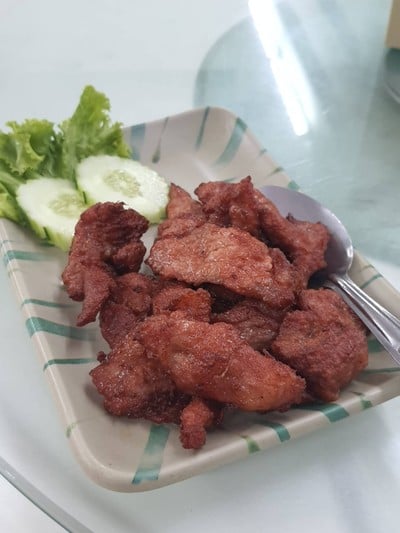 หมูทอด เต้าหู้ยี้