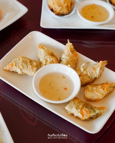 ฟองเต้าหู้ทอดกุ้งสด