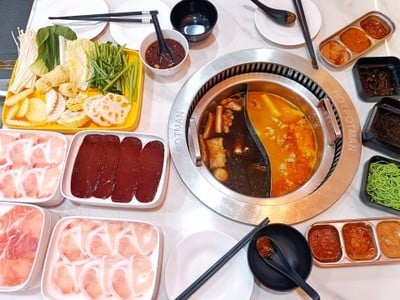 อาหาร หรือ เครื่องดื่ม