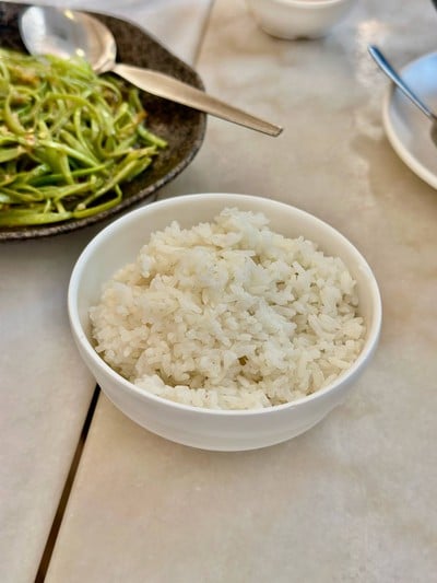 L ข้าวเปล่า จาน