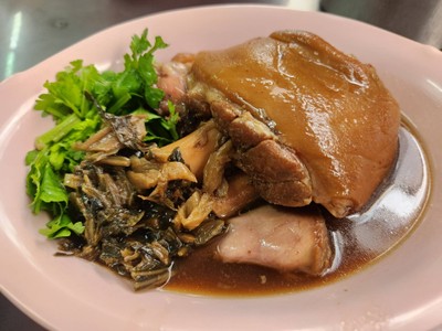 ขาหมูเล็ก160บาท