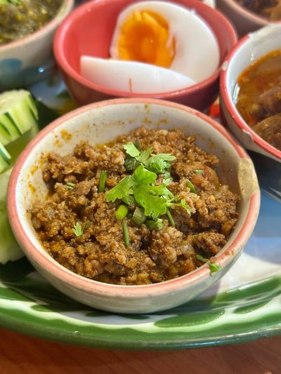 น้ำพริกอ่อง