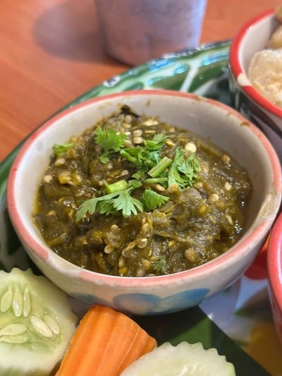 น้ำพริกหนุ่ม แคบหมู ผักลวก