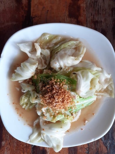 กะหล่ำปลีทอดน้ำปลา