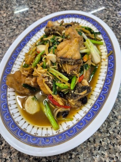 ปลาผัดใบขึ้นฉ่าย