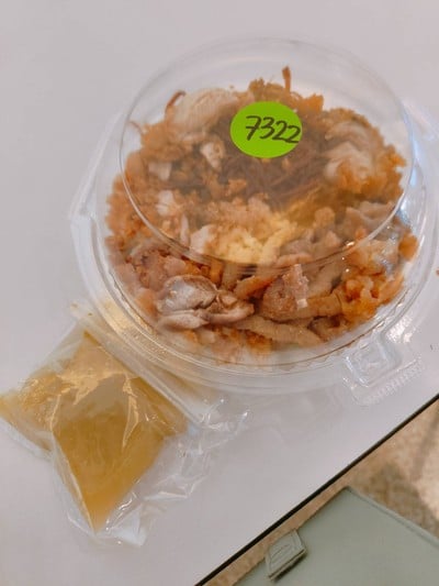 หมูจิ้มเปรี้ยวแบบถาด