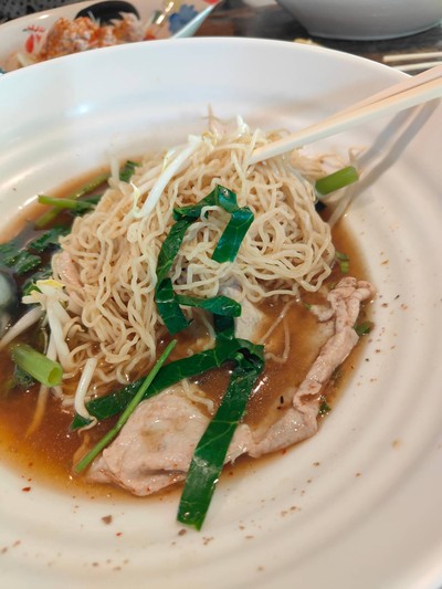 บะหมี่หมูคุโรบูตะ