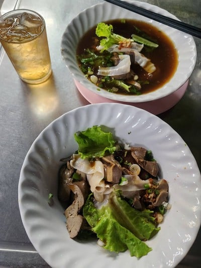 อาหาร หรือ เครื่องดื่ม