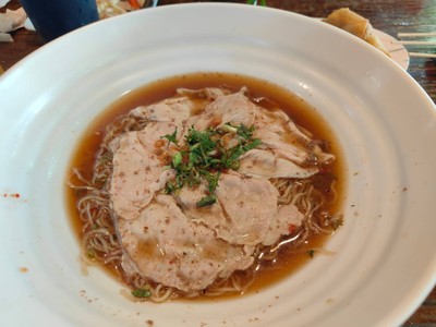 บะหมี่หมูคุโรบูตะ