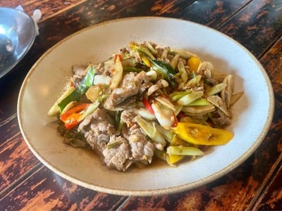 เนื้อผัดกระวาน