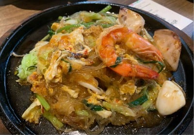 สุกี้กระทะร้อนทะเล