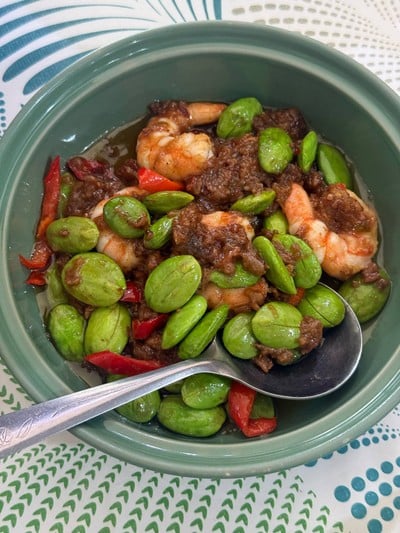 กุ้งผัดกะปิสะตอ