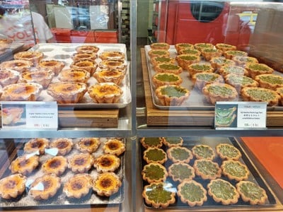 อาหาร หรือ เครื่องดื่ม