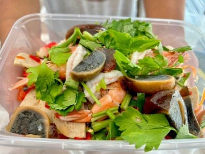 ยำข้าวโพดไข่เค็ม