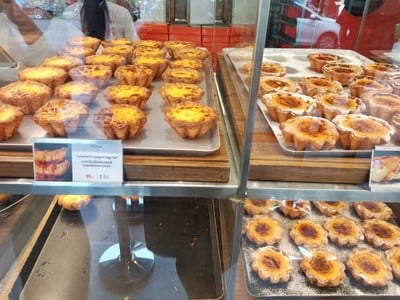 อาหาร หรือ เครื่องดื่ม