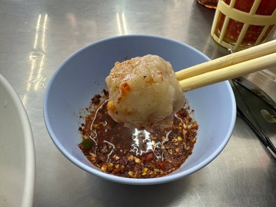 เส้นปลาน้ำใส