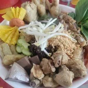 ก๋วยเตี๋ยวไก่มะระธรรมดา