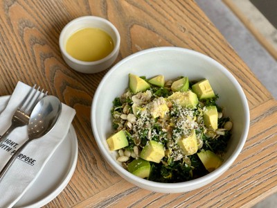 Avocado White Bean Kale Salad