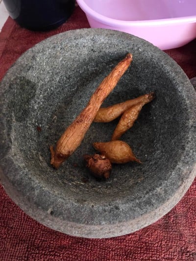 วิธีทำ ขนมจีนน้ำยากระทิตีนไก่