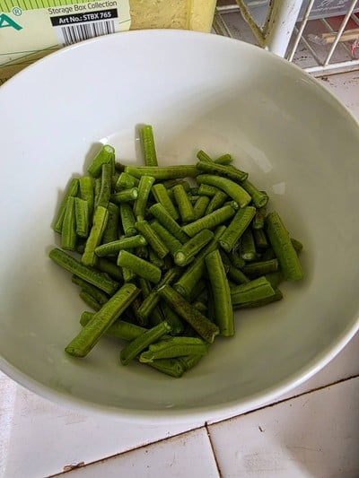 วิธีทำ ผัดถั่วฝักยาว วิธีทำ ผัดถั่วฝักยาว