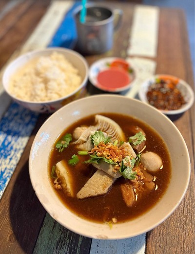 🍲 เกาเหลาเนื้อตุ๋น + ข้าวเปล่า. (ราคา 130 บาท.)