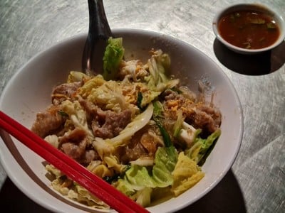 สุกี้หมูแห้ง