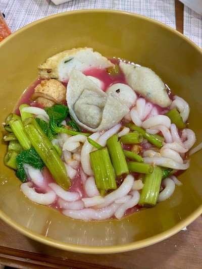 เกี้ยมอี๋เย็นตาโฟ