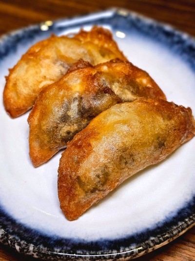 เกี๊ยวซ่าถั่วแดงทอด