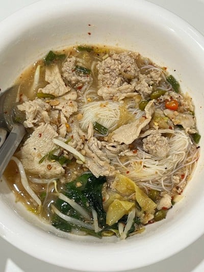 ก๋วยเตี๋ยวตำลึง