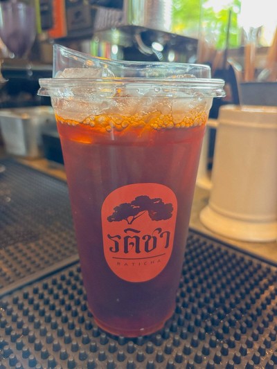 อาหาร หรือ เครื่องดื่ม