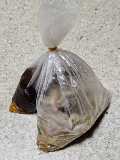 ก๋วยเตี๋ยวเป็ด บะหมี่แห้ง