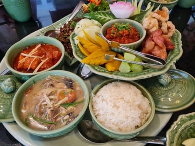 สำรับปี๋ใหม่เมือง