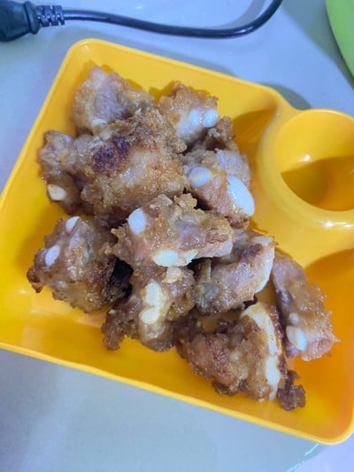 กระดูกอ่อนทอดกระเทียมพริกไทย