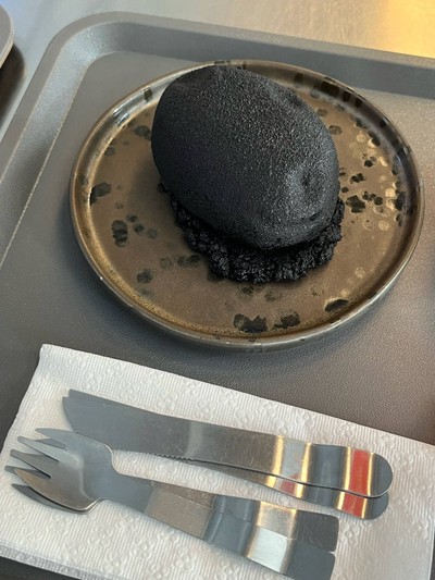 Meteorite Cake
