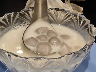 บัวลอยเผือก