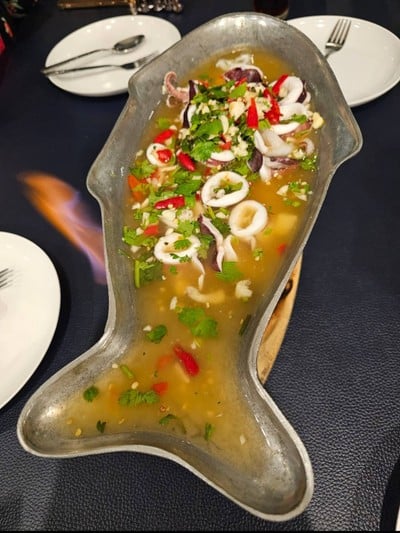 ปลาหมึกไข่นึ่งมะนาว