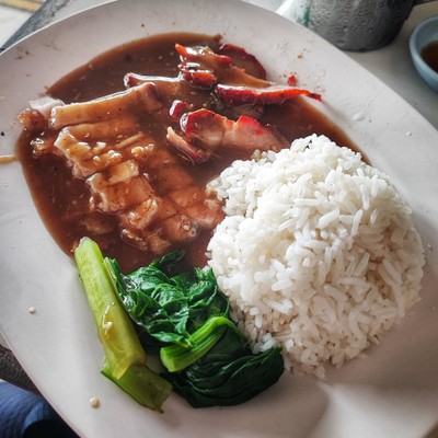 ข้าวหมูแดง+หมูกรอบ