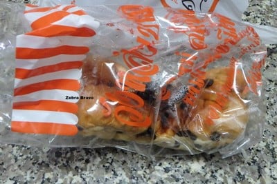 ขนมปังสับปะรดลูกเกด