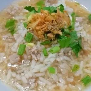 ข้าวต้มหมูสับ