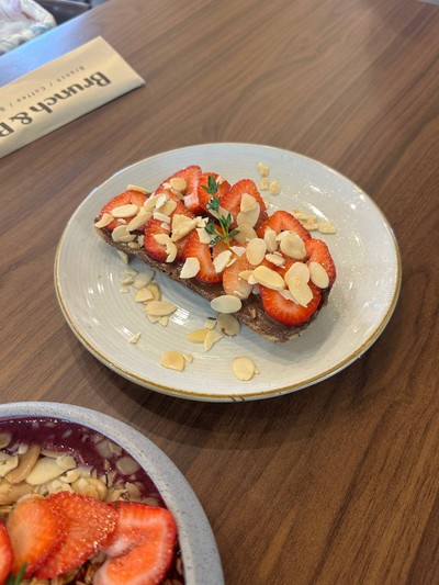 Sourdough Nutella strawberry