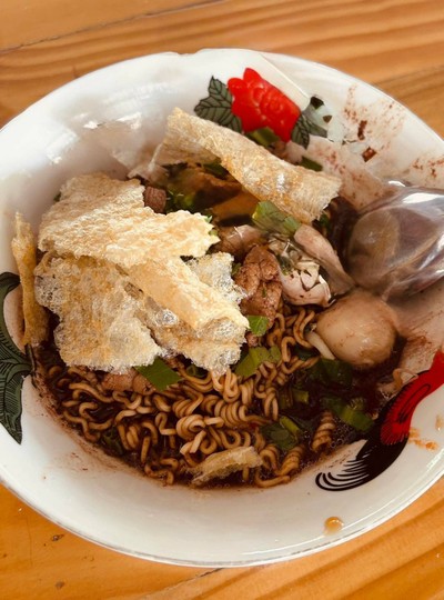 ก๋วยเตี๋ยวหมูน้ำตก