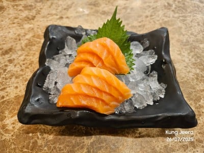 อาหาร หรือ เครื่องดื่ม