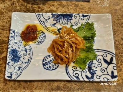 อาหาร หรือ เครื่องดื่ม