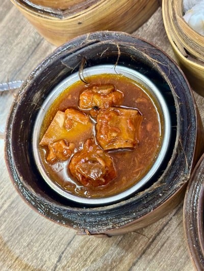 ซี่โครงหมูน้ำแดง