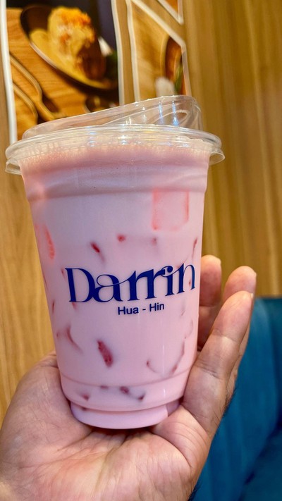 นมเย็มชมพู