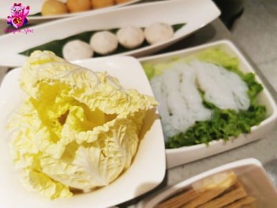 อาหาร หรือ เครื่องดื่ม